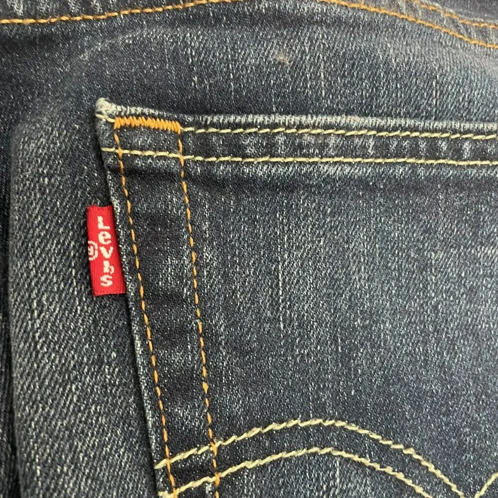 Levi’s 569 Men’s Loose Straight Fit Denim Jeans Size 36x32 Altered Hem to 30”
